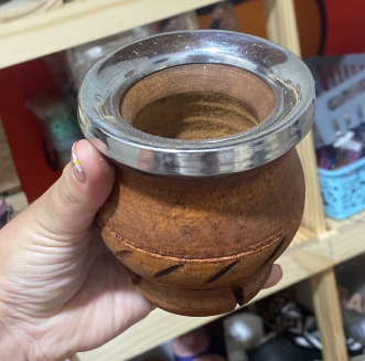 Mate camionero de madera tallada